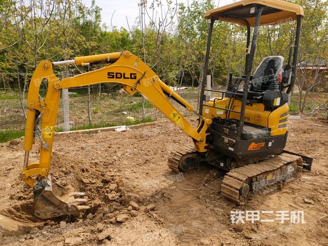 山东临工ER616F挖掘机