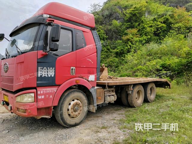 一汽解放6X4平板运输车