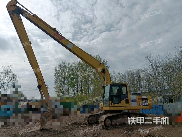 小松PC200-8挖掘机