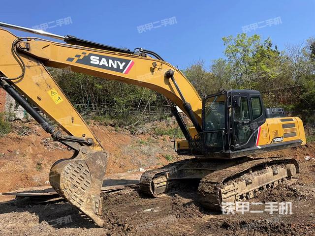 三一重工SY245H挖掘机
