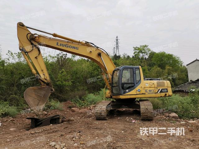 柳工CLG925D挖掘机