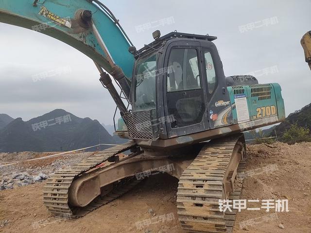 神钢SK270D-8挖掘机