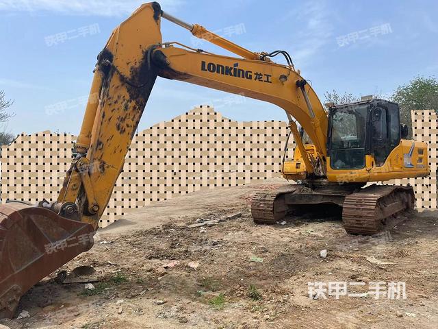 龙工LG6225E挖掘机