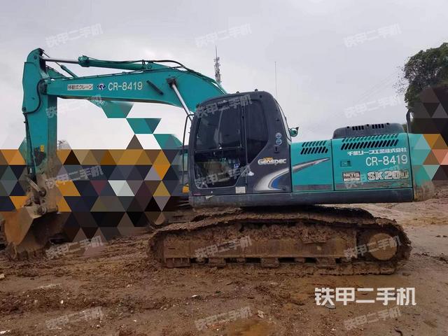 神钢SK200-8挖掘机