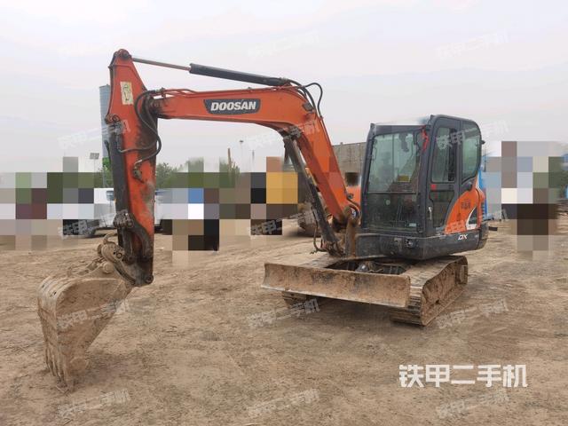 斗山DX55-9C挖掘机