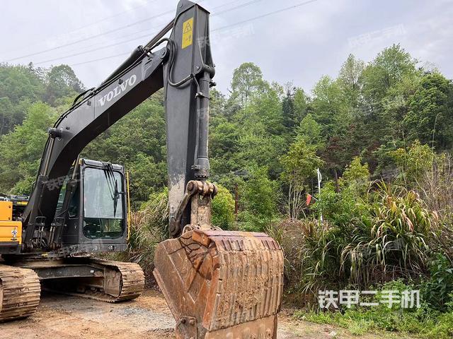 沃尔沃EC120D挖掘机