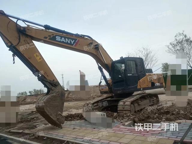 三一重工SY200C挖掘机