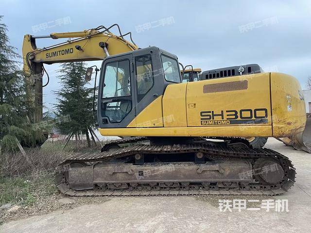 住友SH240-5挖掘机