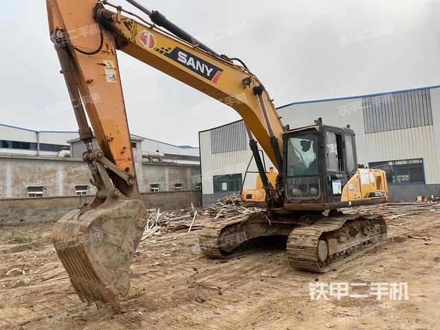 三一重工SY215C挖掘机