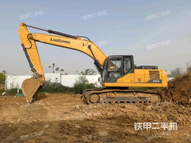 柳工CLG925E挖掘机