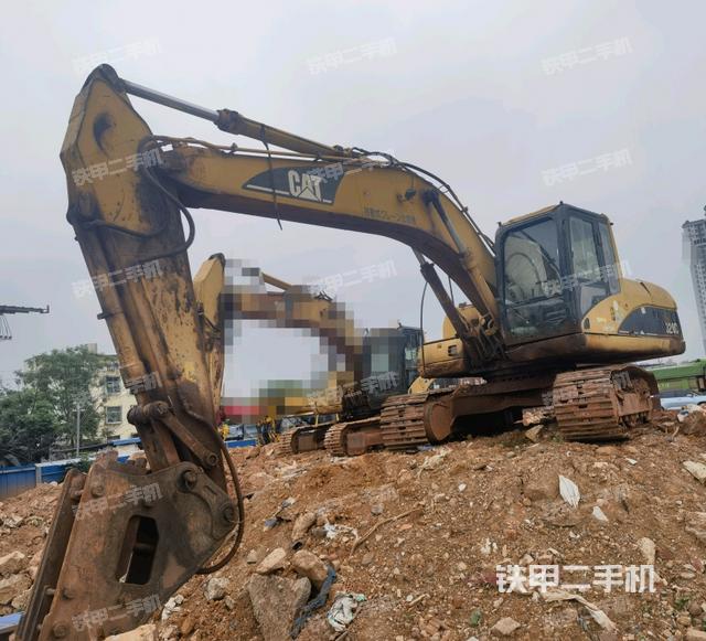 卡特彼勒320C挖掘机