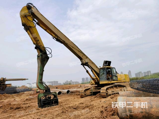 小松PC400-6挖掘机