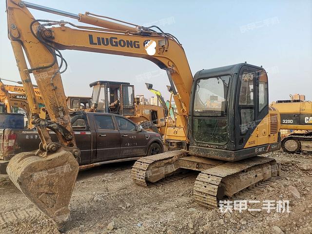 柳工CLG908D挖掘机