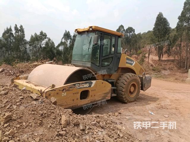 徐工XS223JE压路机
