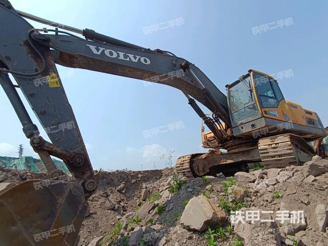 沃尔沃EC350D挖掘机
