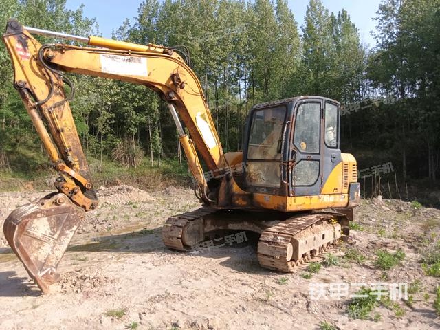 雷沃重工FR90-7挖掘机