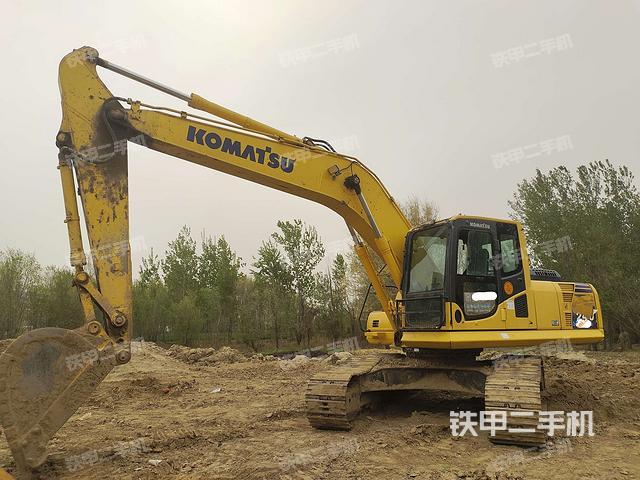 小松PC210LC-8M0挖掘机