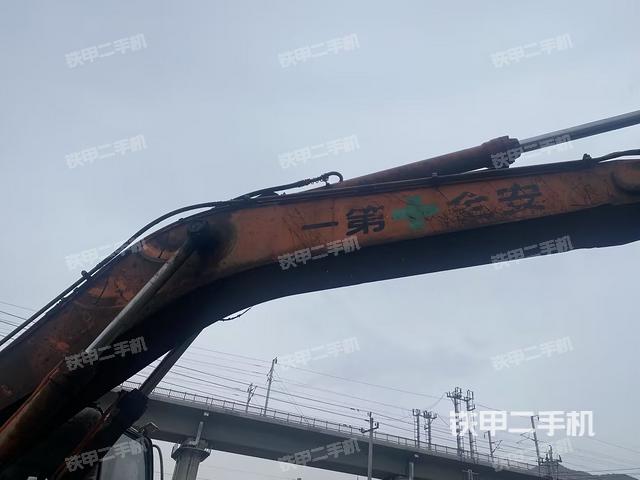 大臂整体 右侧（工作和回转装置）