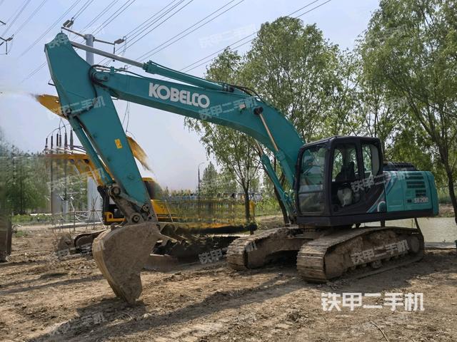 神钢SK200-10挖掘机