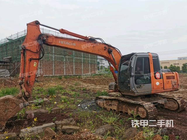 日立ZX120挖掘机