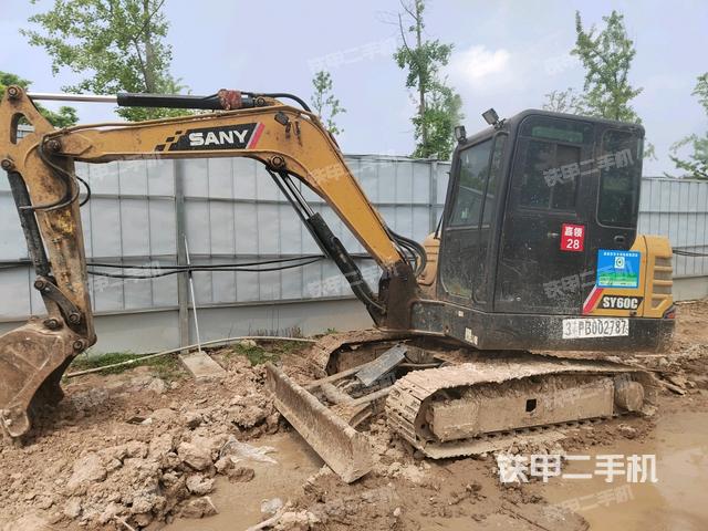 三一重工SY55C挖掘机