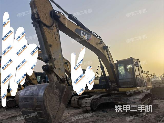 卡特彼勒CAT®326D2 L 液压挖掘机