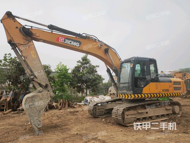 徐工XE200DA挖掘机