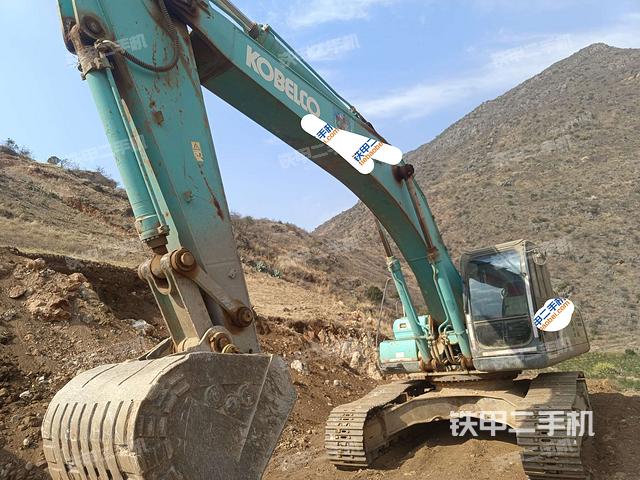 神钢SK350LC-8挖掘机