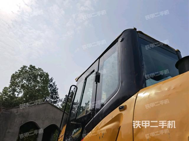 驾驶室左后45度（驾驶室部分）