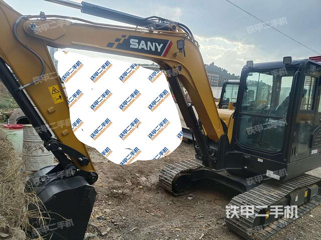 三一重工SY55C挖掘机
