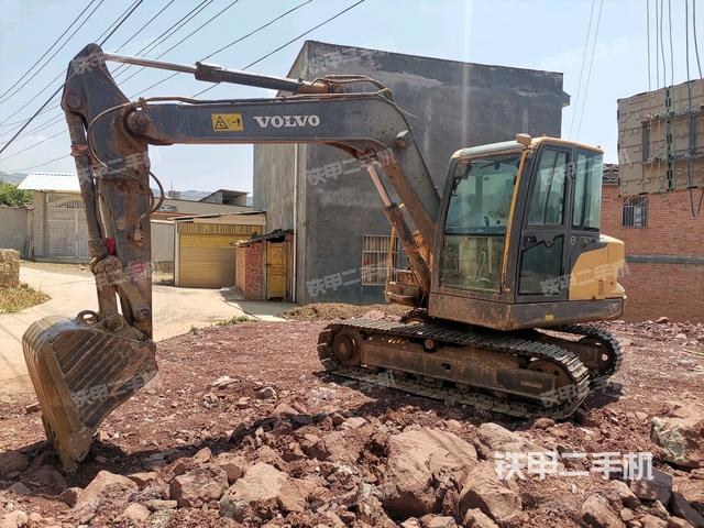 沃尔沃EC80D挖掘机