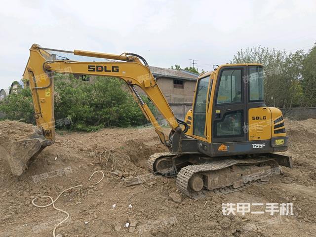 山东临工E655F挖掘机