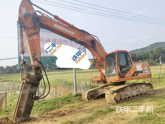 斗山DH215-7挖掘机