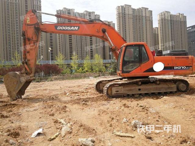 斗山DH300LC-7挖掘机