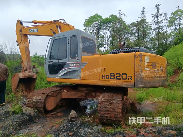 加藤HD820R挖掘机