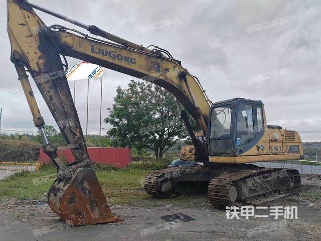 柳工CLG925D挖掘机