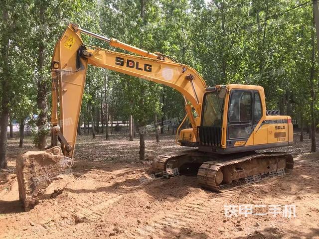 山东临工E6150F挖掘机
