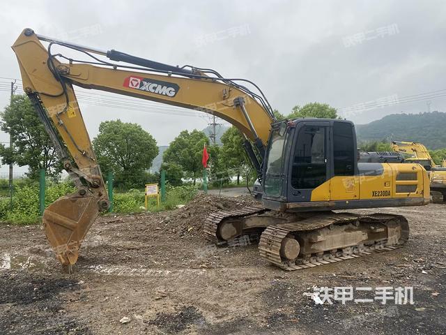徐工XE200DA挖掘机