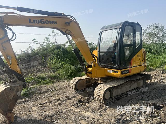 柳工CLG9055E挖掘机
