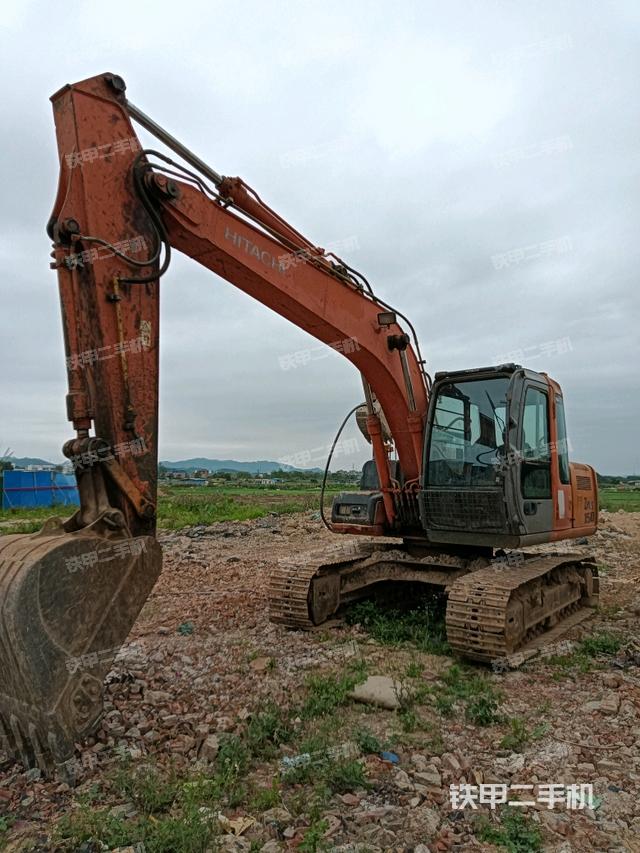 日立ZX120挖掘机
