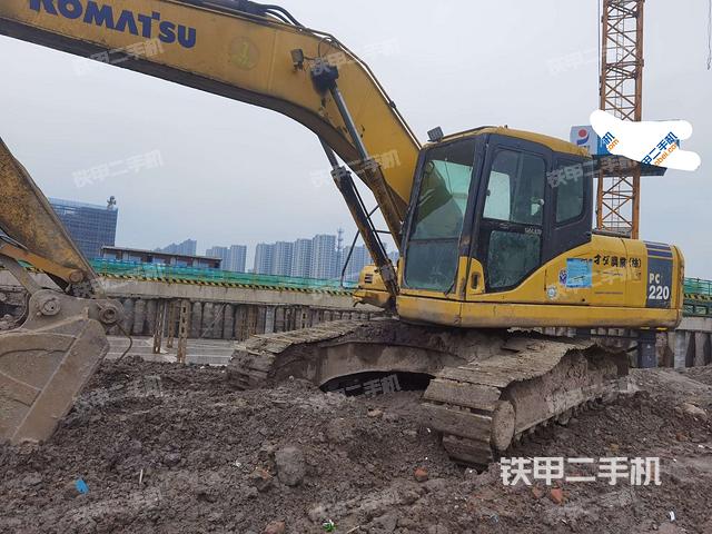 小松PC210LC-7挖掘机