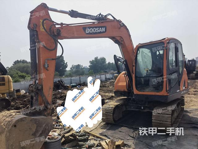 斗山DX75-9CN PLUS挖掘机