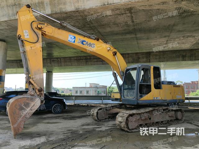 徐工XE215C挖掘机