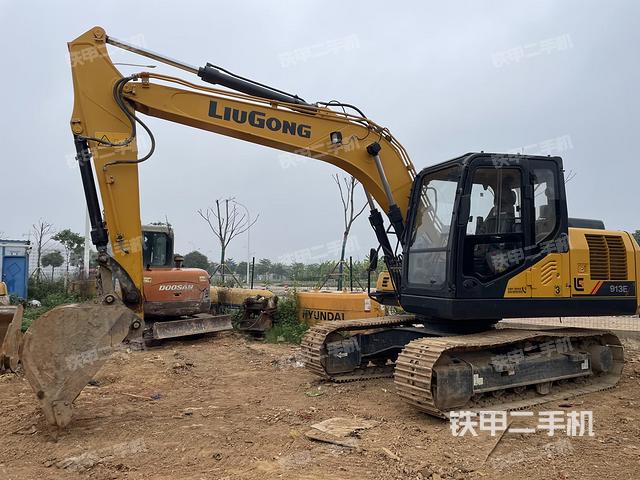 柳工CLG913E挖掘机
