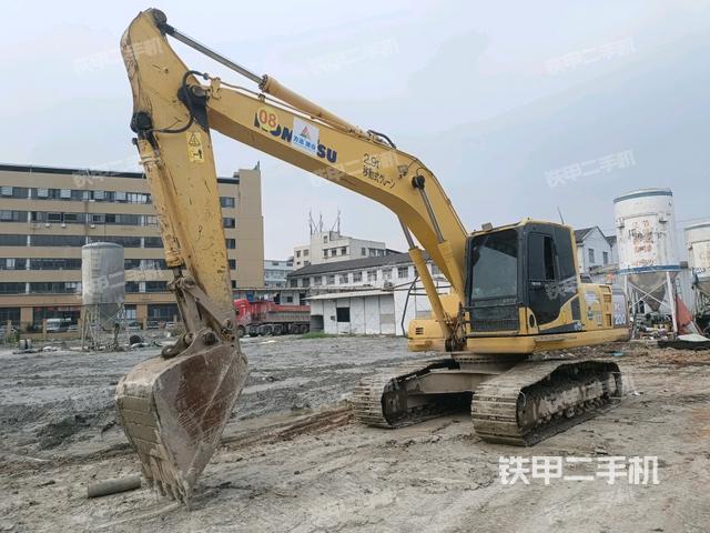小松PC200-8N1挖掘机