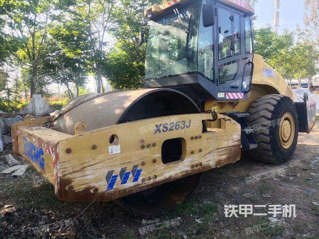 徐工XS263J压路机