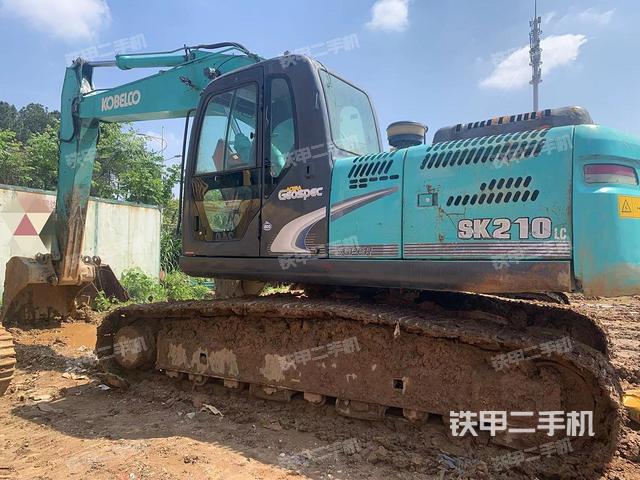 神鋼SK210LC-8挖掘機(jī)