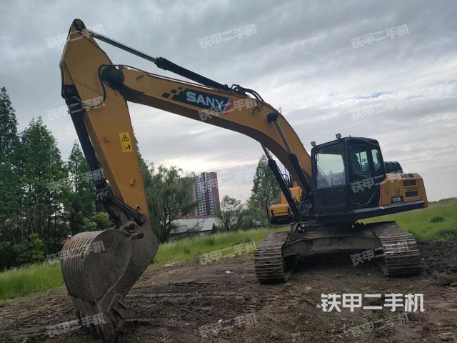三一重工SY245H挖掘机