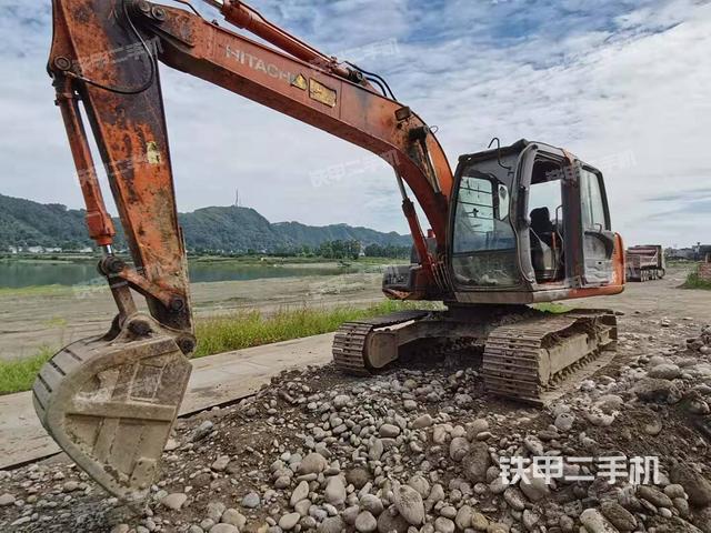 日立ZX120挖掘机