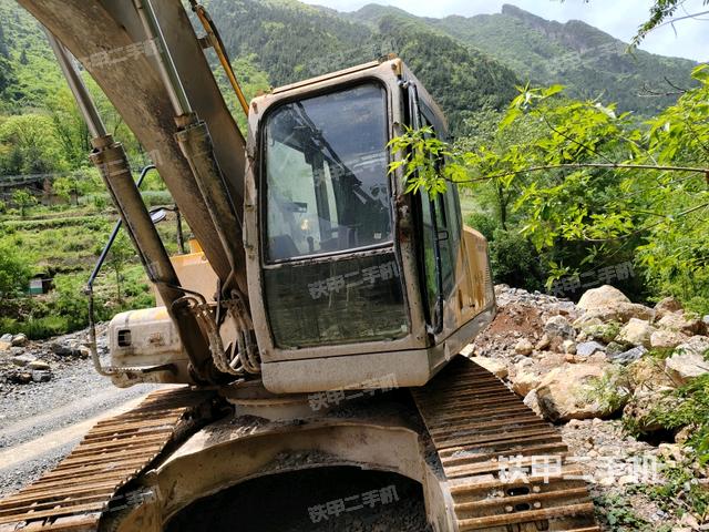 现代R215VSN挖掘机